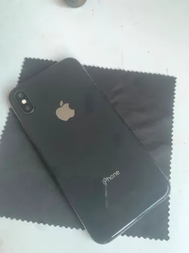 iPhone X 256GB Preto
