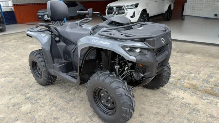 QUADRICICLO CAN AM ATV OUTL MAX DPS 500 2026