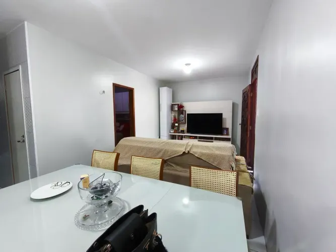 Casa plana à venda com 4 quartos 4 vagas no Bairro Antonio Bezerra em Fortaleza Ceará.
