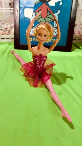 Barbie Bailarina com corpete rosa