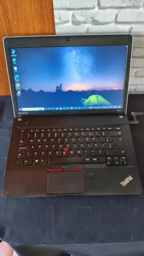 Notebook Lenovo i3,SSD120,8Gigas de memoria Passo Cartao(Leia o Anuncio)Bateria dura 2Hora