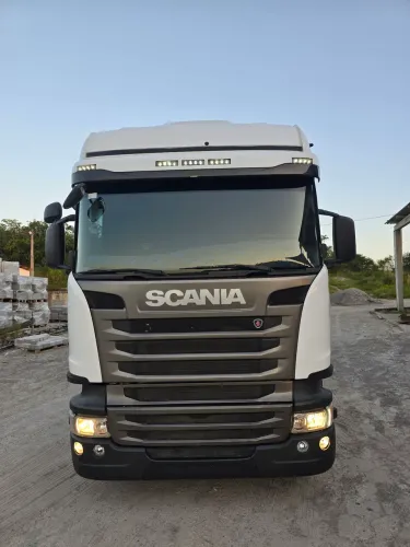 Vendo Scania 6x4 R440.