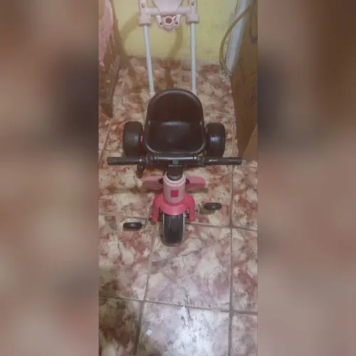 Triciclo infantil