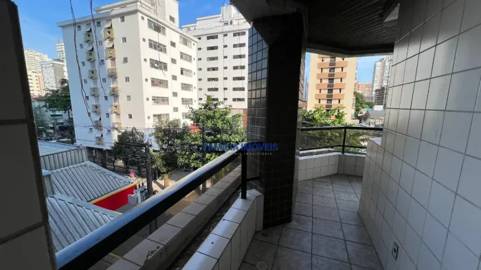 Apartamento à venda 3 quartos lazer sacada Gonzaga Santos/SP