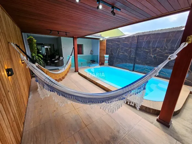 Casa solta à venda em Gravatá/PE com piscina e área gourmet!