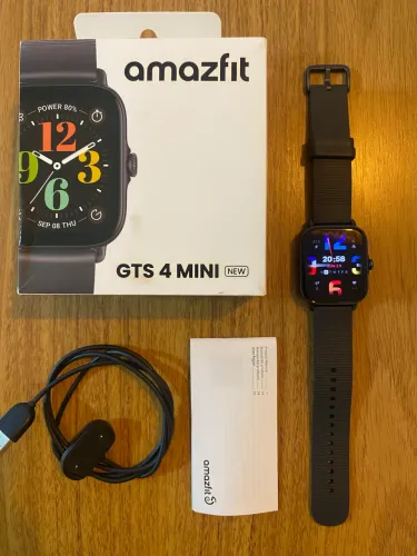 Smartwatch  Amazfit GTS 4 mini - seminovo 