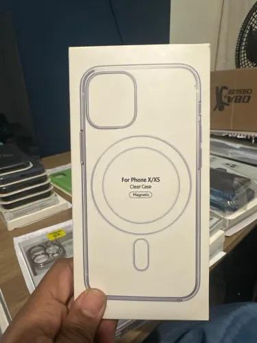 Capa Transparente Magnética para iPhone X / XS