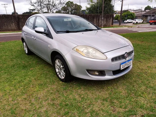 Fiat Bravo Essence Dualogic 1.8 Flex 16V 5P 2012
