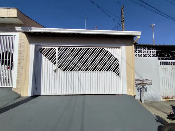 Casa Padrão para Alugar na Vila Santa Madre Cabrini