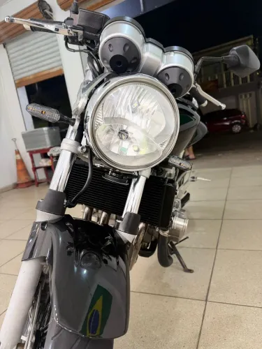 Vendo hornet carburada
