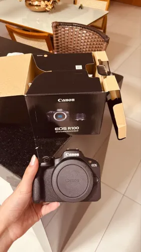 Canon EOS r100 ( 5 meses de uso)