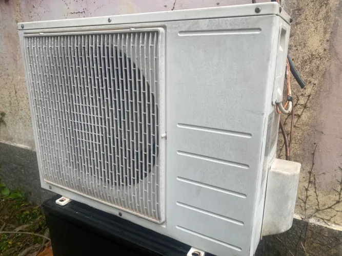 Condensadora Midea 12000 Frio 220v