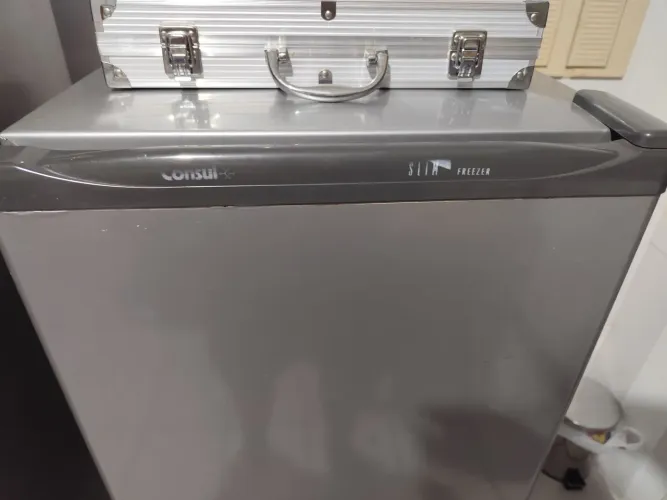 Freezer Consul modelo CVU16A 127V