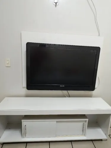 Kit de Mesa escrivaninha para estudo+ Rack estante de Tv.Imperdivel !!