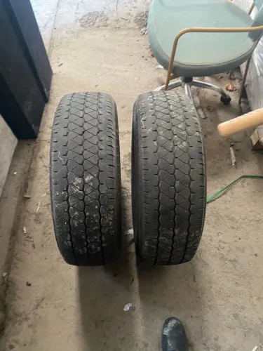 Par de pneus 225/65 R16