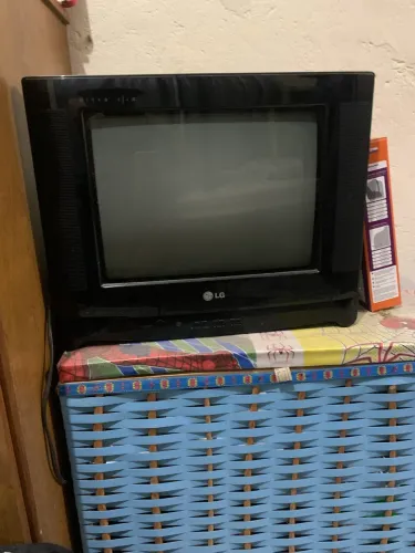 Tv de tubo retrô LG