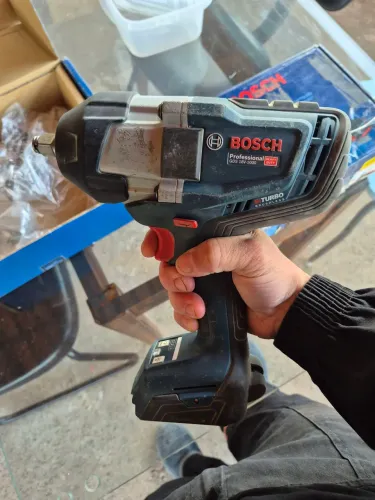 Parafusadeira / Chave de impacto Bosch GDS 18V-1000 BITURBO