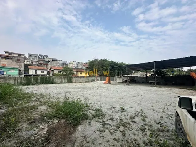 Área com Galpão para Venda e locação na Cidade de Arujá