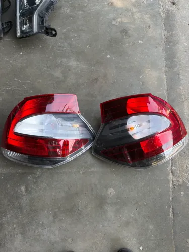 Lanterna traseira Fiat mobi