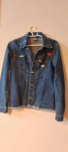 Jaqueta jeans menina super fofa!