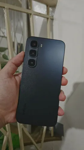 Vendo Celular Infinix HOT 60 PRO+ ULTRA FINO