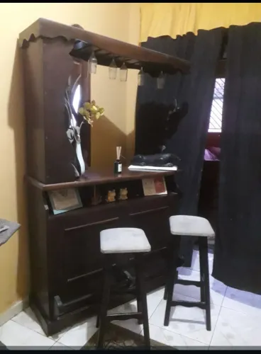 Vende esse bar todo madeira jacarandá 700
