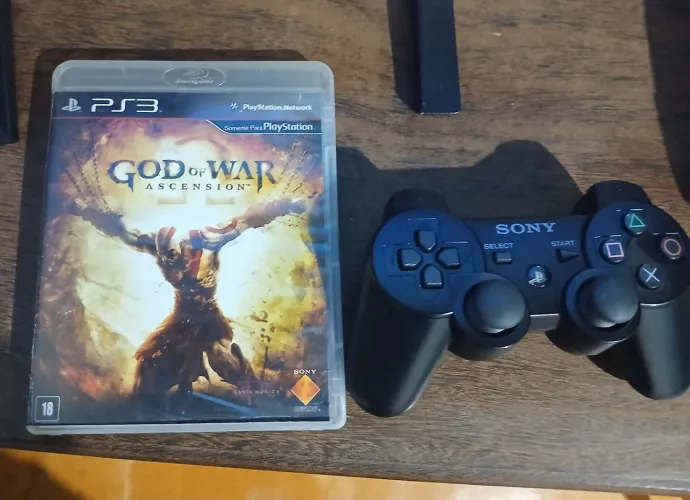 Controle original de ps3 com god of war ascension