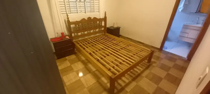 CAMA DE CASAL CEREJEIRA 