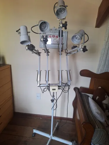 Jogo de luzes para cromoterapia (robocoop)