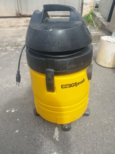 Vende-se Aspirador Profissional Wap GTprofi 20Lt. Valor 350,00.
