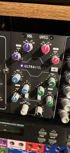 Equalizador estereo SSL UV EQ 500 series