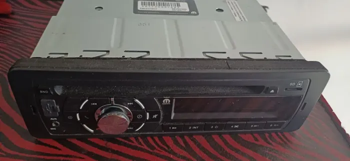 Radio automotivo 