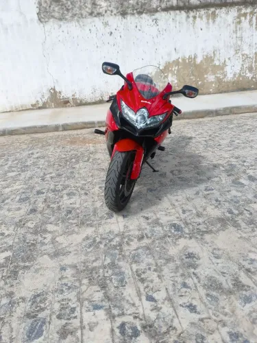 Suzuki srad 750 ano 2011