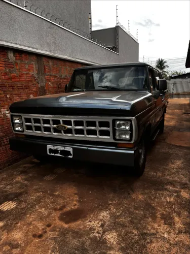 Ford F-1000 Cd/blazer 3.9 Dies. 1985