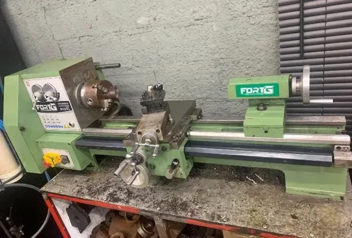 Torno mini de bancada