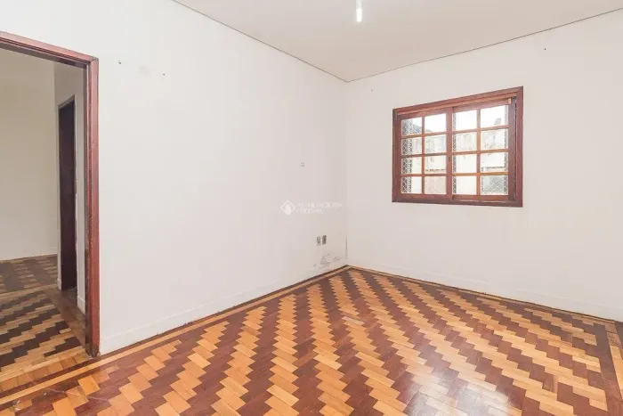 Apartamento com 2 Dormitórios - Petrópolis