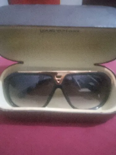 Óculos Louis Vuitton