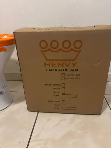 Vende-se um vaso e uma caixa acoplada novo valor 370