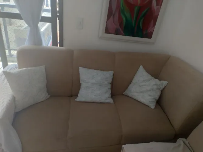 Vendo por motivo de mudança Lindo Sofa