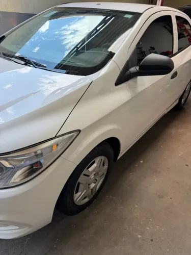 Chevrolet Onix JOY Hatch 1.0 8V Flex Mec. 4P 2018