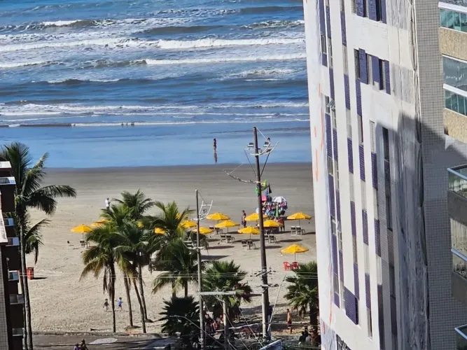 Apartamento com Vista para o Mar e Sacada Gourmet na Tupi - Praia Grande - SP