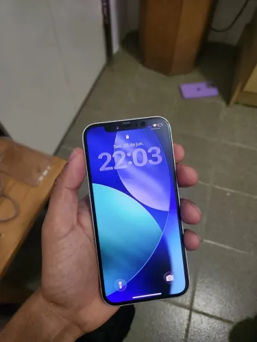iPhone 12 - 64gb