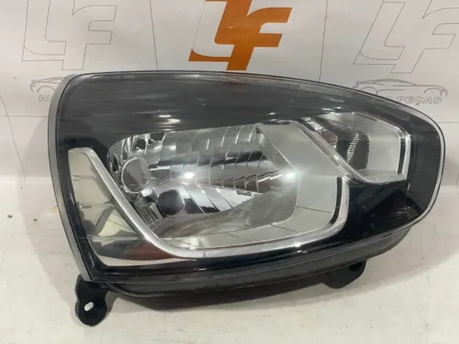 Farol Direito Renault Clio 2013 A 2018 Original Com Detalhe (Usado) - 11140