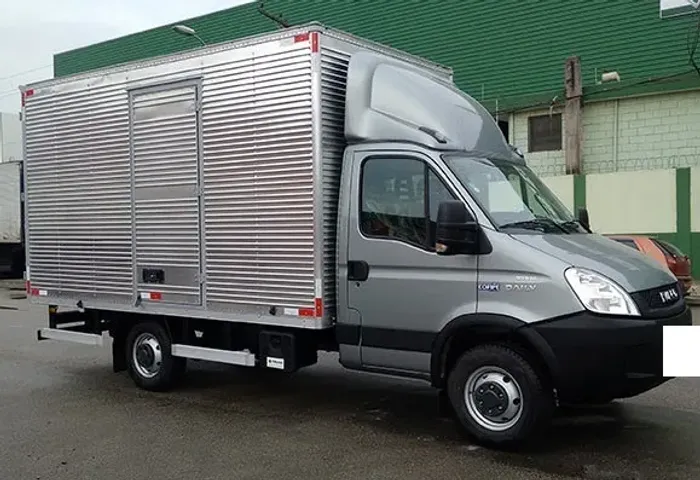 Iveco daily 35s14 bau ano 2017