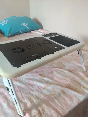 Mesa para Notebook multifuncional e portátil 
