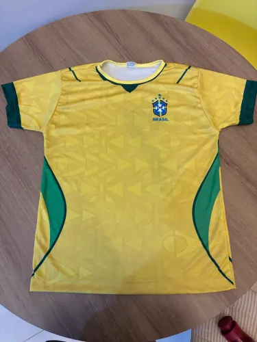 vendo blusa do brasil