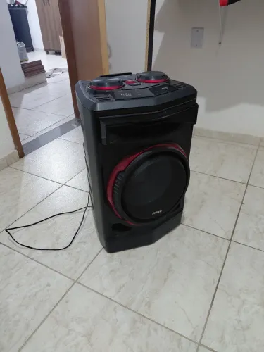 Caixa de som amplificada 