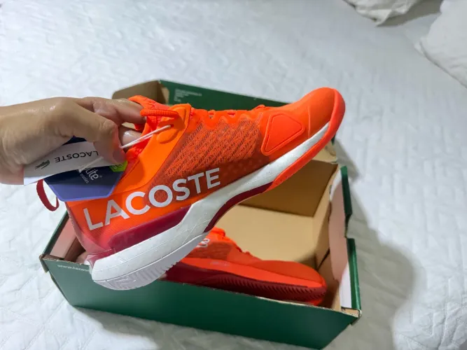 Tênis novo Lacoste