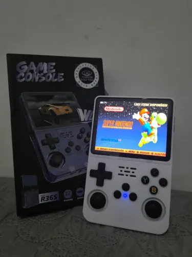 Console portátil r36s