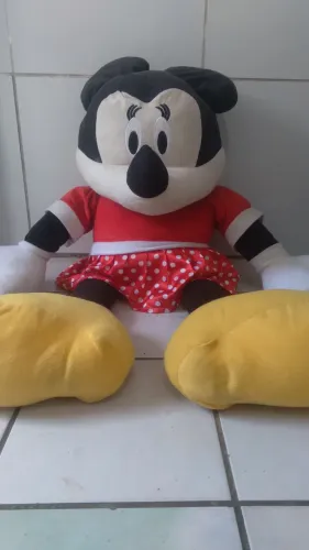 Mickey pelúcia grande.